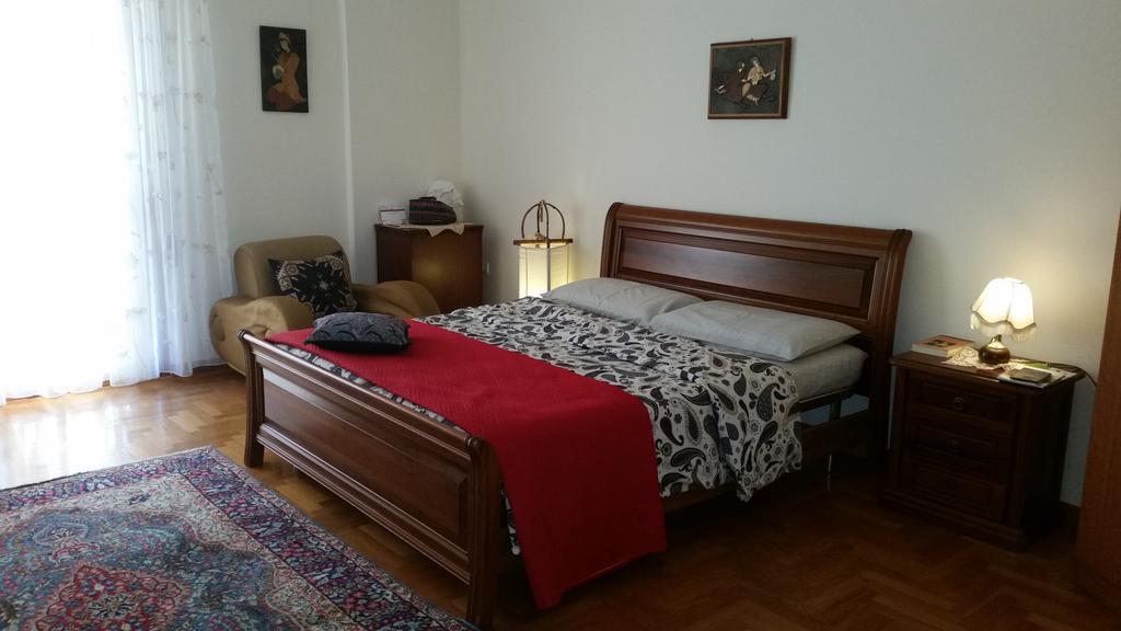 Lian Room B&B Caserta Buitenkant foto