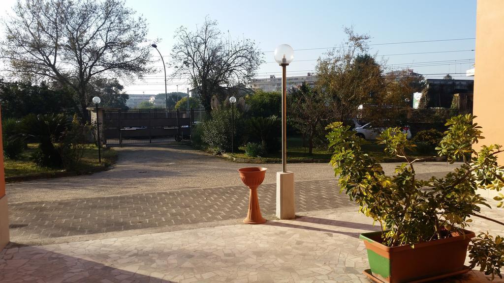 Lian Room B&B Caserta Buitenkant foto