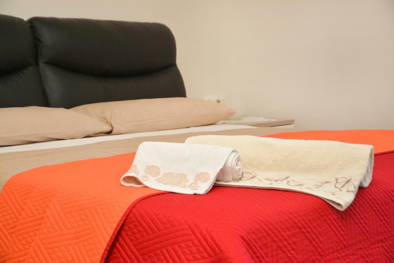 Lian Room B&B Caserta Buitenkant foto