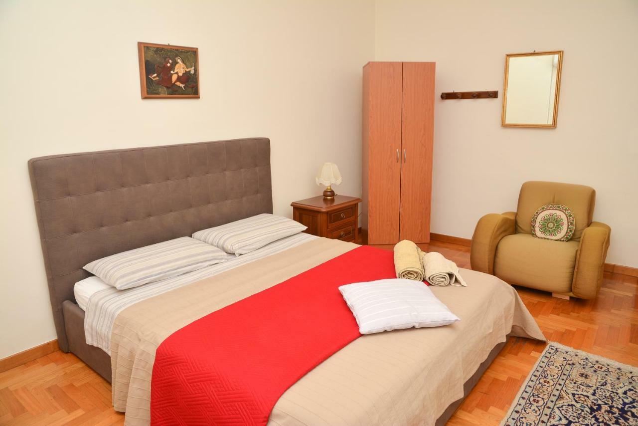 Lian Room B&B Caserta Buitenkant foto