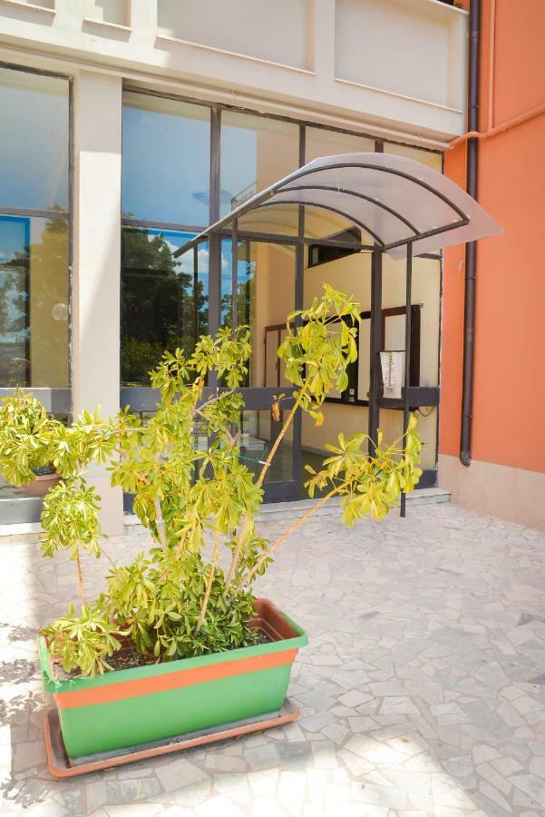 Lian Room B&B Caserta Buitenkant foto