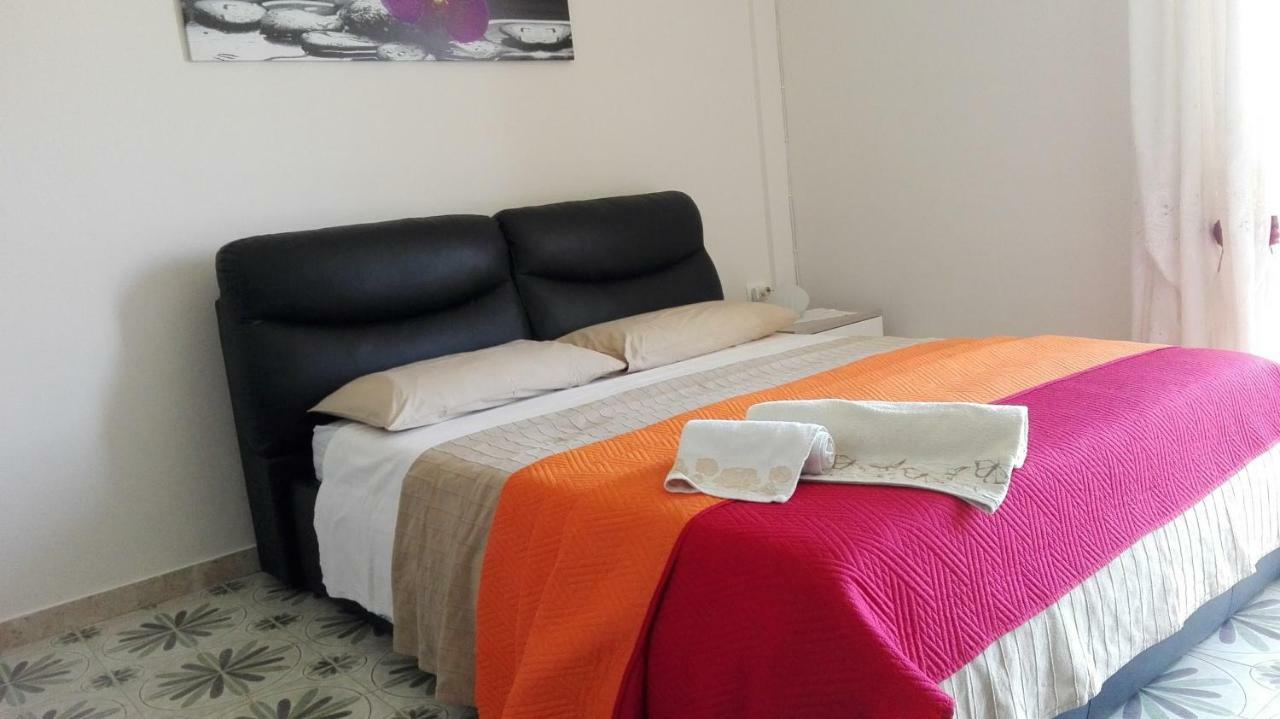 Lian Room B&B Caserta Buitenkant foto